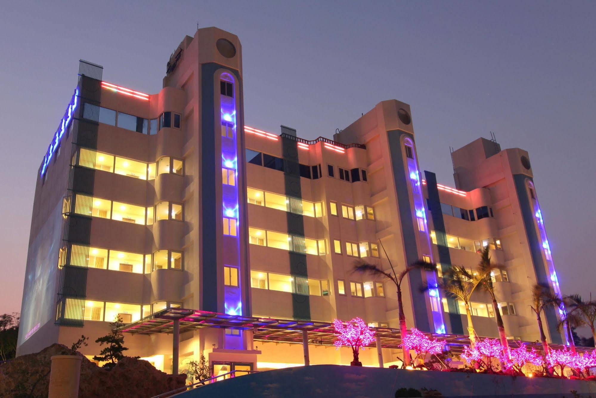 Clownfish Resort Хенгчун Экстерьер фото